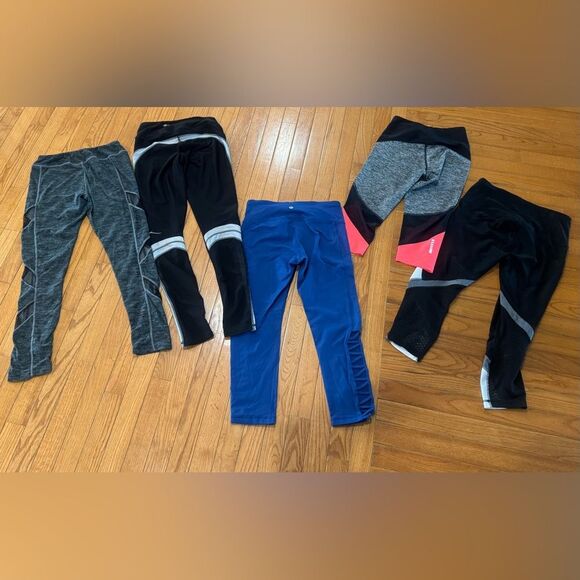 Bundle of 5 pairs of workout active leggings size small and XS - Picture 5 of 8